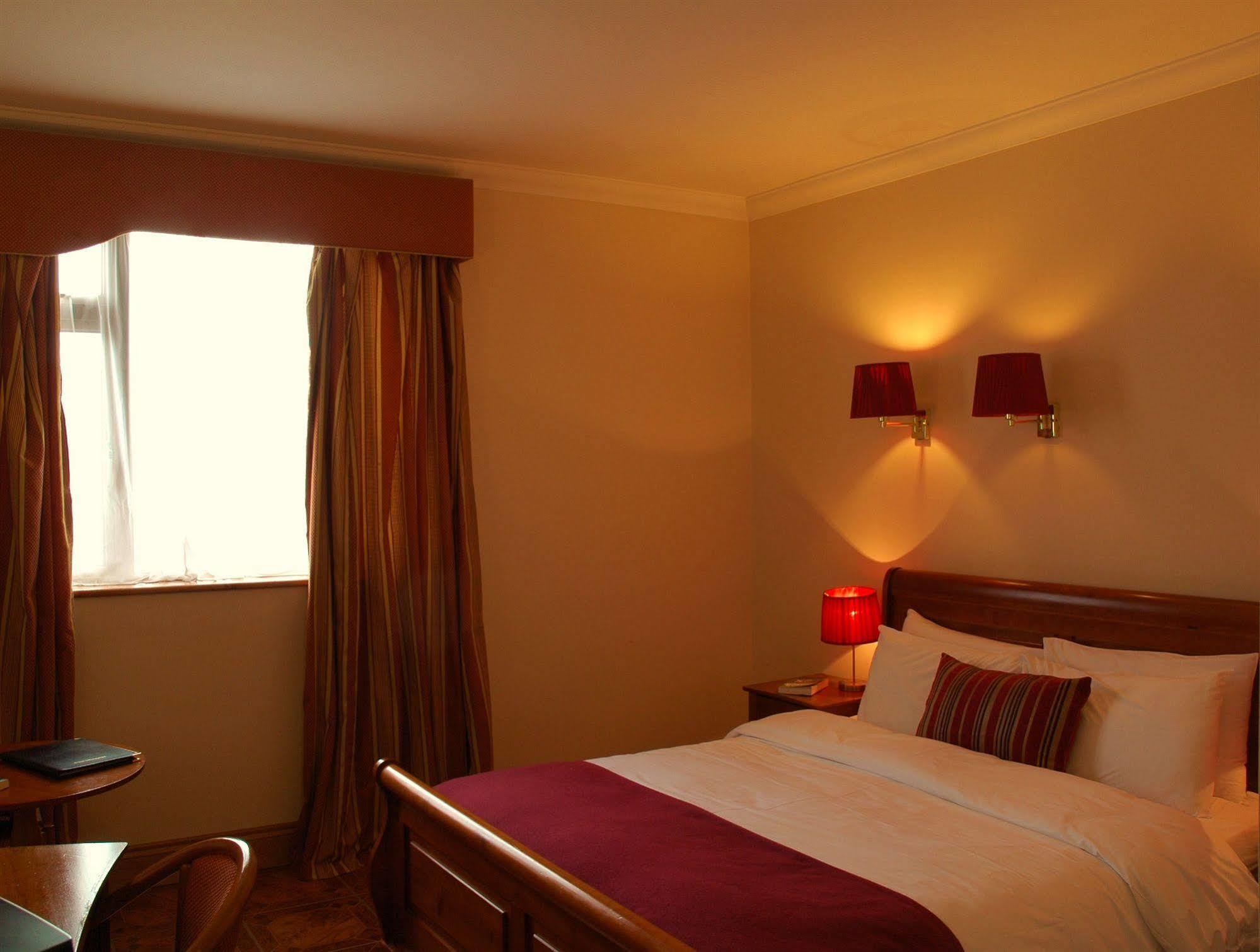 Uppercross House Hotel Dublin Exterior photo